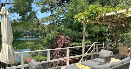 Waterfront Cottage Nestled In Wooded Privacy (2297)