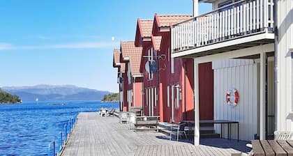 8 Person Holiday Home in Sjernaroy