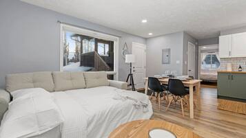 1 chambre, fer et planche à repasser, Wi-Fi, draps fournis