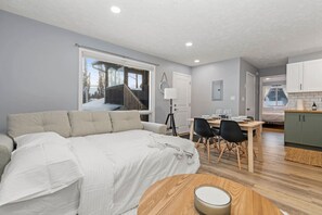 1 Schlafzimmer, Bügeleisen/Bügelbrett, WLAN, Bettwäsche