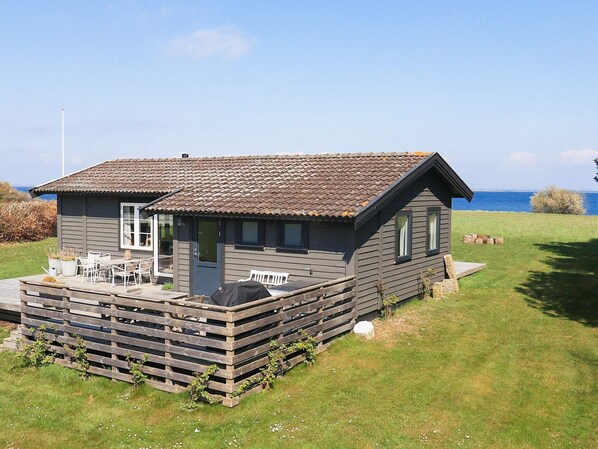 House | Water view