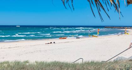 Beach House On Ebony - Casuarina