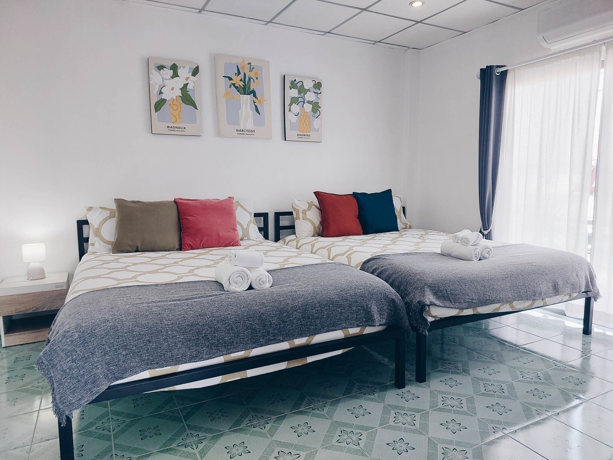 2 camere, una scrivania, Wi-Fi, lenzuola