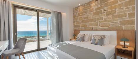 Premium Villa, 4 Bedrooms, Private Pool, Sea View | 4 bedrooms, hypo-allergenic bedding, iron/ironing board, free WiFi