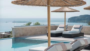 Premium Villa, 4 Bedrooms, Private Pool, Sea View | 4 bilik tidur, peralatan tempat tidur hipoalergenik