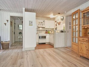 House | Private kitchen - 6 Person Holiday Home in Nexo-by Traum (Nexø)