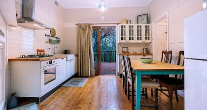 Allambee Cottage - a place of rest