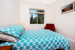 2 bedrooms, iron/ironing board - Allambee Cottage - a place of rest (Katoomba)