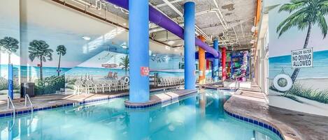 Piscina coperta, una piscina riscaldata