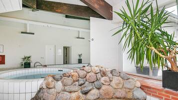 Apartment | Pool | Innenpool, Außenpool