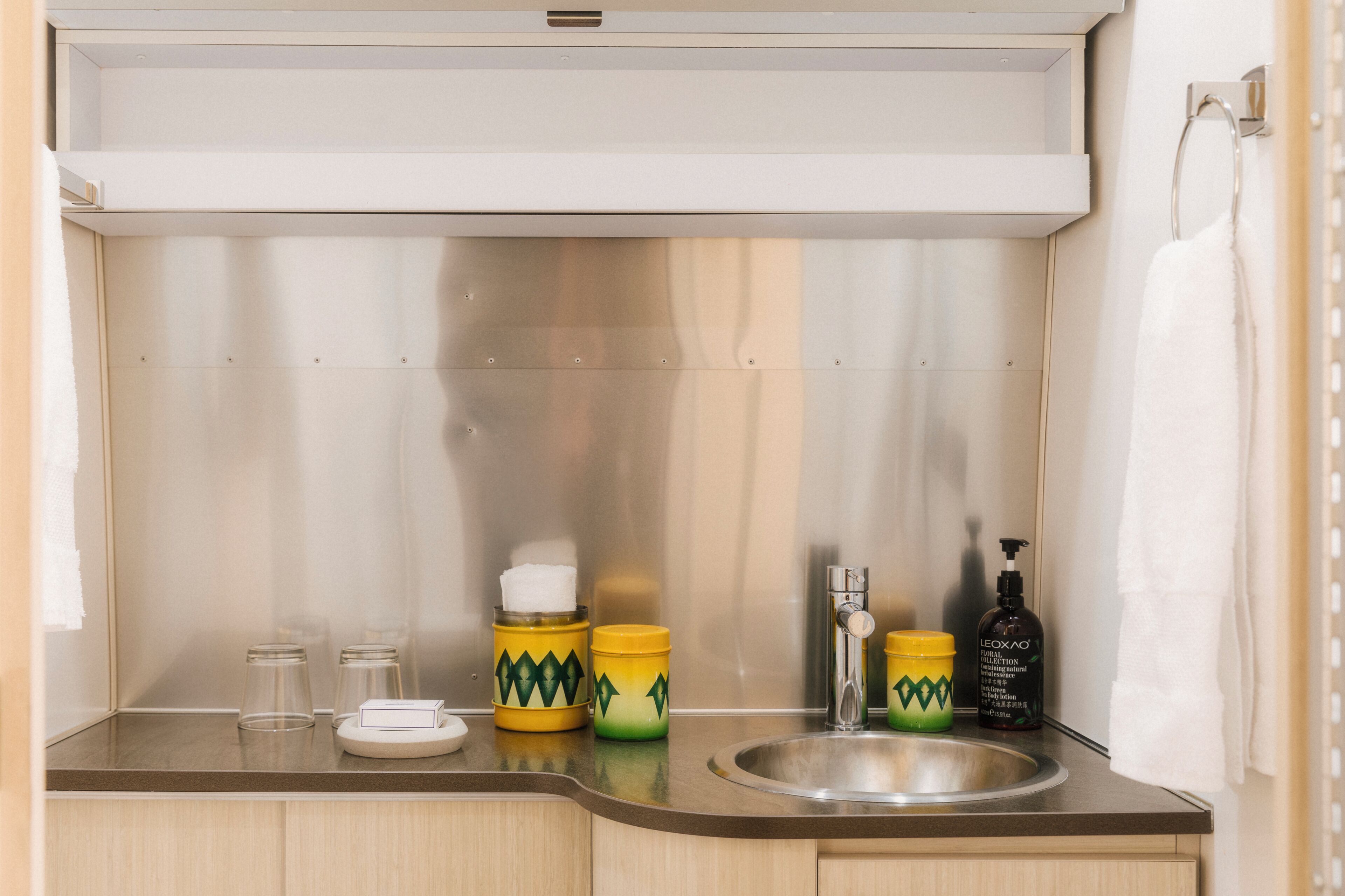 Shower, free toiletries, towels, soap