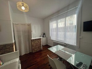 Interior - The cottage of lights (Boulogne-sur-Mer)
