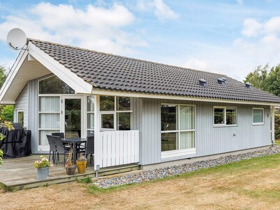 4 Star Holiday Home in Vaeggerlose