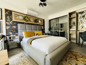 Comfort Studio Suite, 1 Bedroom, Ensuite | Egyptian cotton sheets, premium bedding, down comforters - 24 On Basil Boutique Luxury Hotel (Randburg)