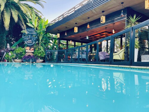24 On Basil Boutique Luxury Hotel
