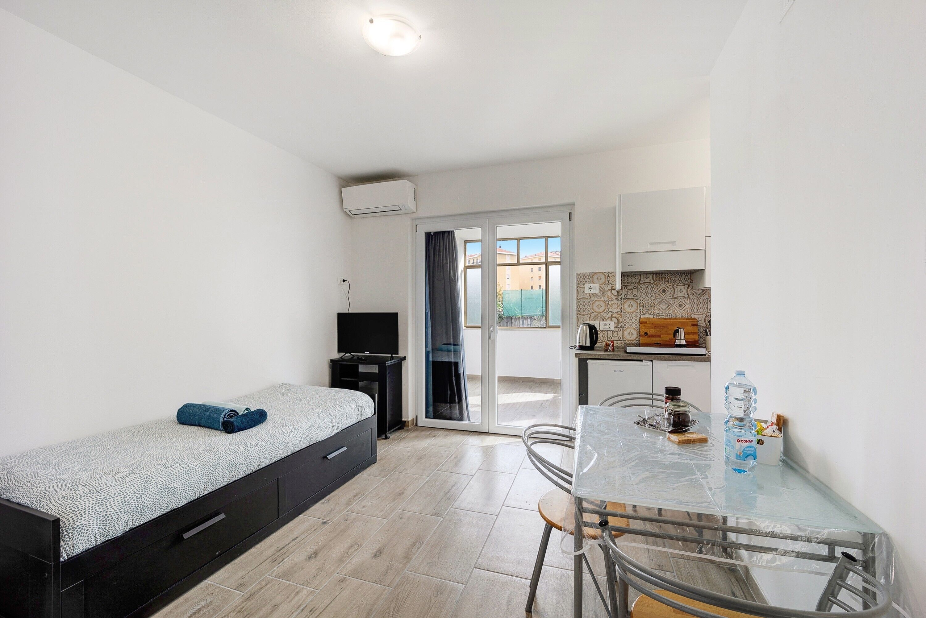 1 bedroom, iron/ironing board, free WiFi, bed sheets