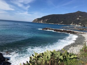 Beach nearby - Holiday Home "Moneglia Mare" near the Sea with Private Garden and Wi-Fi (Moneglia)