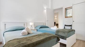 2 habitaciones, tabla de planchar con plancha y wifi gratis