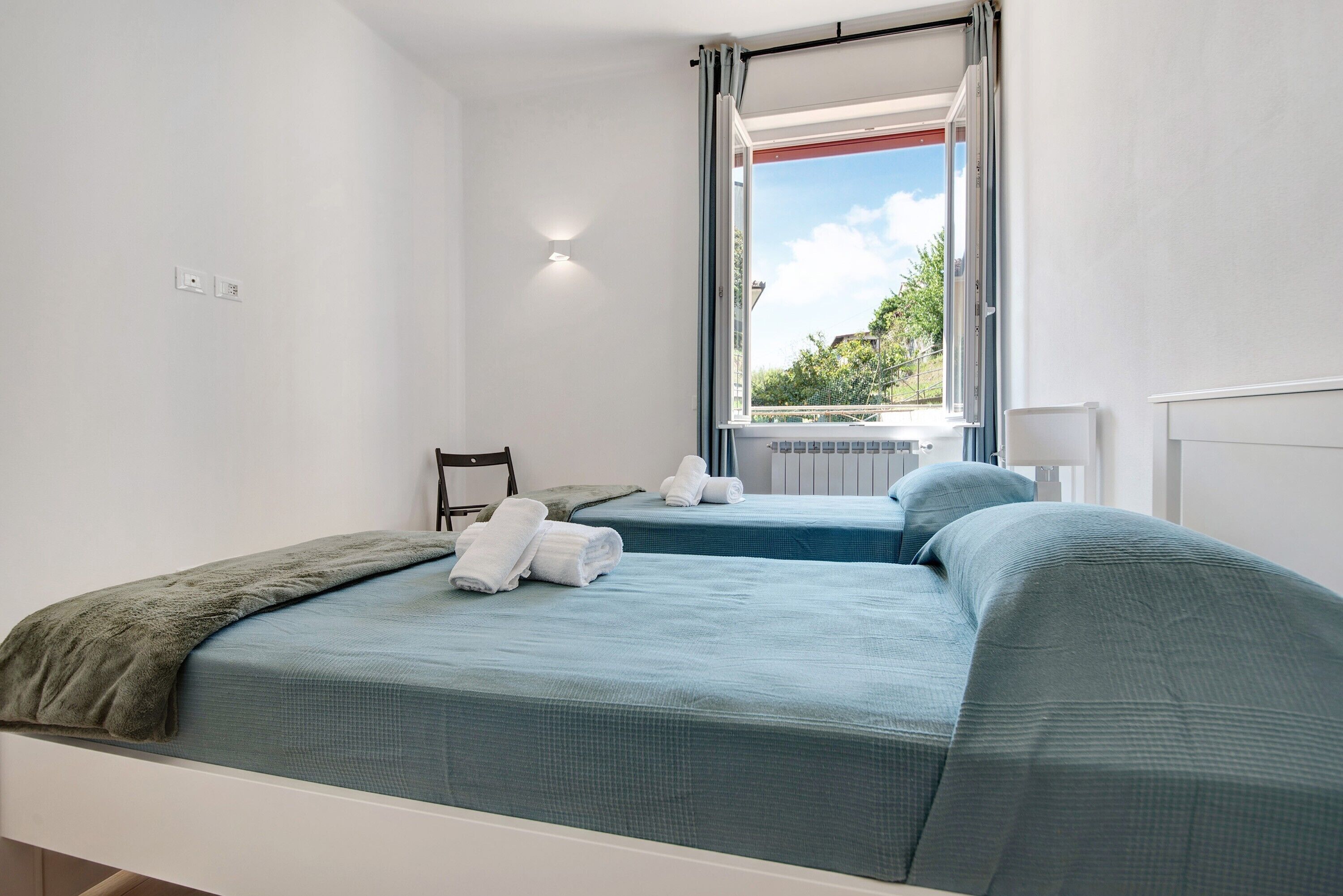 2 habitaciones, tabla de planchar con plancha y wifi gratis 