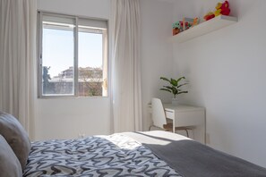 3 bedrooms, free WiFi, bed sheets