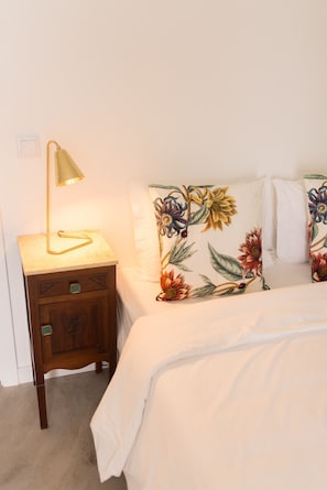 Wifi gratis y ropa de cama