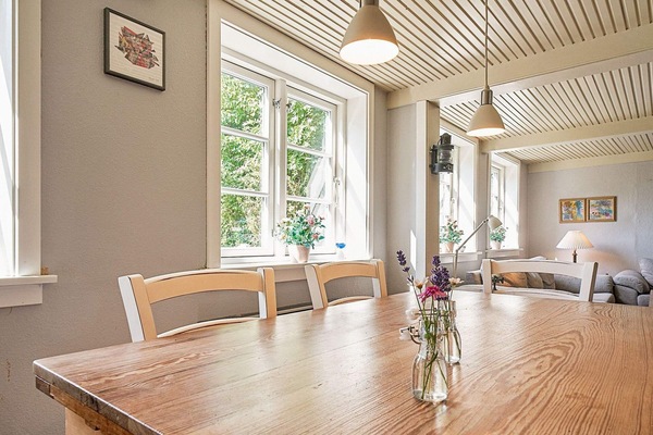 House | Dining