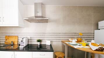 Fridge, microwave, coffee/tea maker, toaster