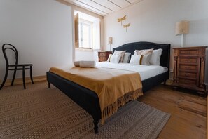 2 bedrooms, free WiFi, bed sheets - Casa Amarela (Óbidos)