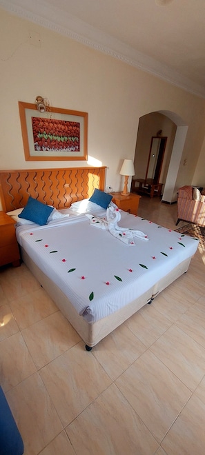 Suite Presidensial | Seprai katun Mesir, seprai premium, dan tempat tidur Select Comfort