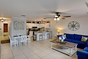 TV - Wendwood #E2 | Near Beach + Amenities (Panama City Beach)