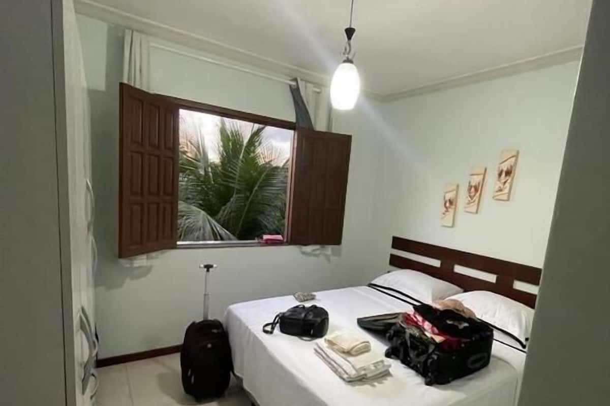 Standard Room | Minibar, iron/ironing board, free WiFi, bed sheets