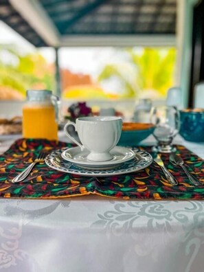 Desayuno buffet incluido todos los días 