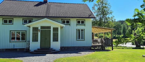 House | Exterior