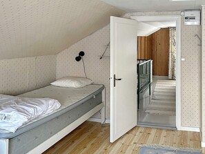 Rumah | 2 kamar tidur dan dilengkapi dengan perabotan berbeda-beda