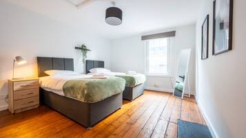 3 kamar tidur, setrika/meja setrika, dan Wi-Fi gratis