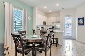 House, Multiple Beds, Patio, Garden View (Blue Sea Dreams) | Dining