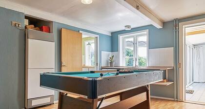 6 Person Holiday Home in Aakirkeby