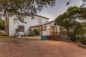 Exterior - Lake Travis Waterfront Retreat (Leander)