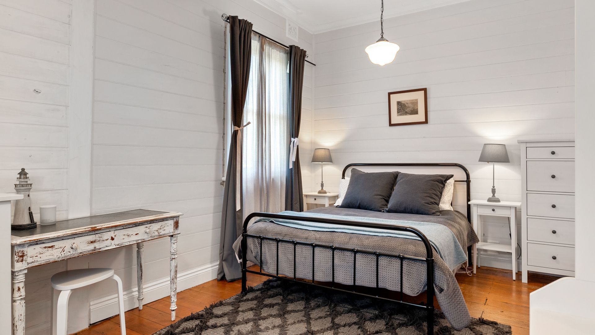 Clanwilliam Cottage within walking distance to the centre of Blackheath