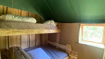 3 dormitorios, cuna de viaje, wifi gratis y ropa de cama