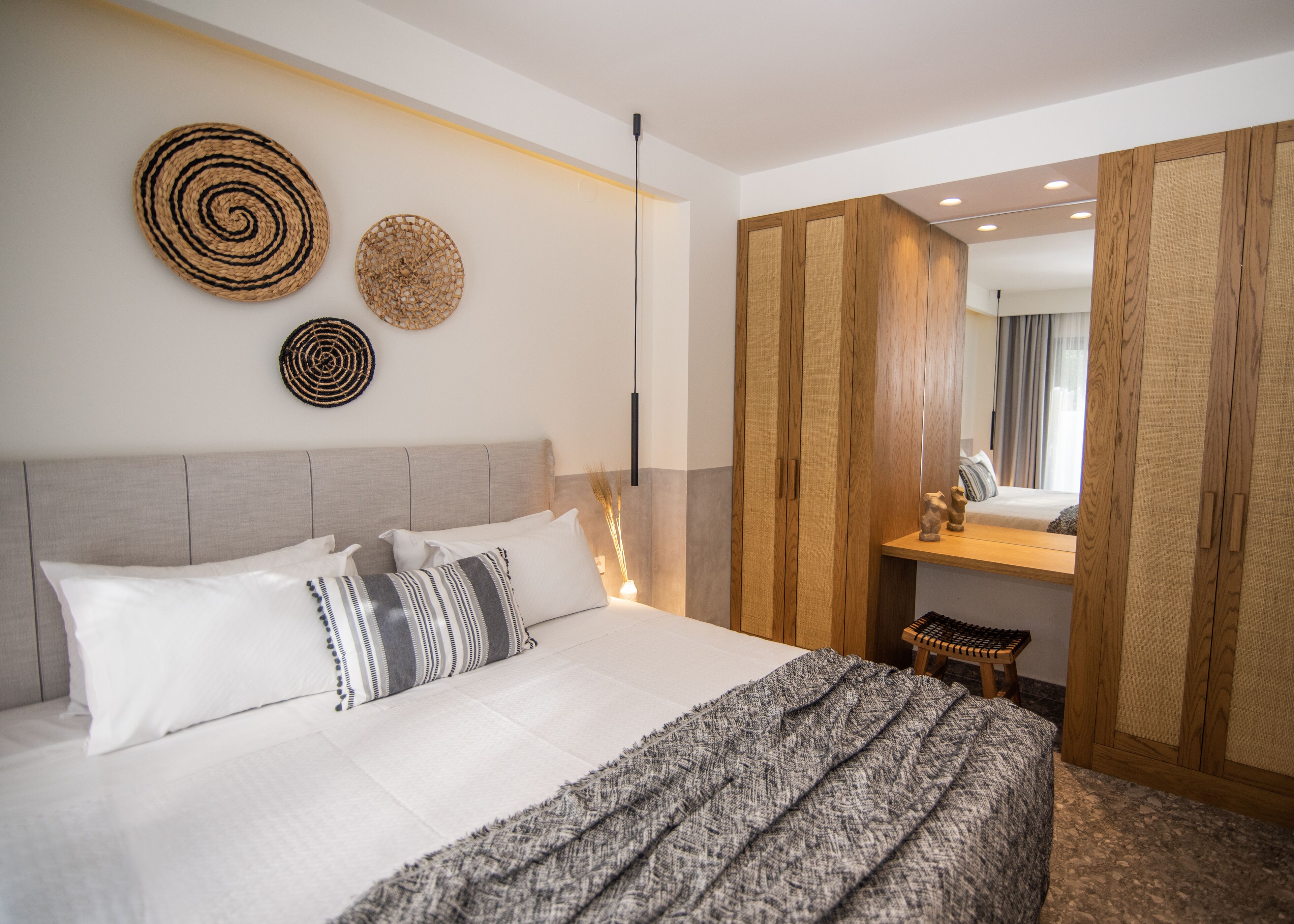 Deluxe-Suite, 1 Schlafzimmer, eigener Pool | Allergikerbettwaren, Zimmersafe, schallisolierte Zimmer, Reisekinderbett