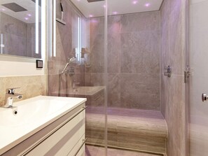 Apartment | Bathroom - 5 Star Holiday Home in Wendtorf (Wendtorf)