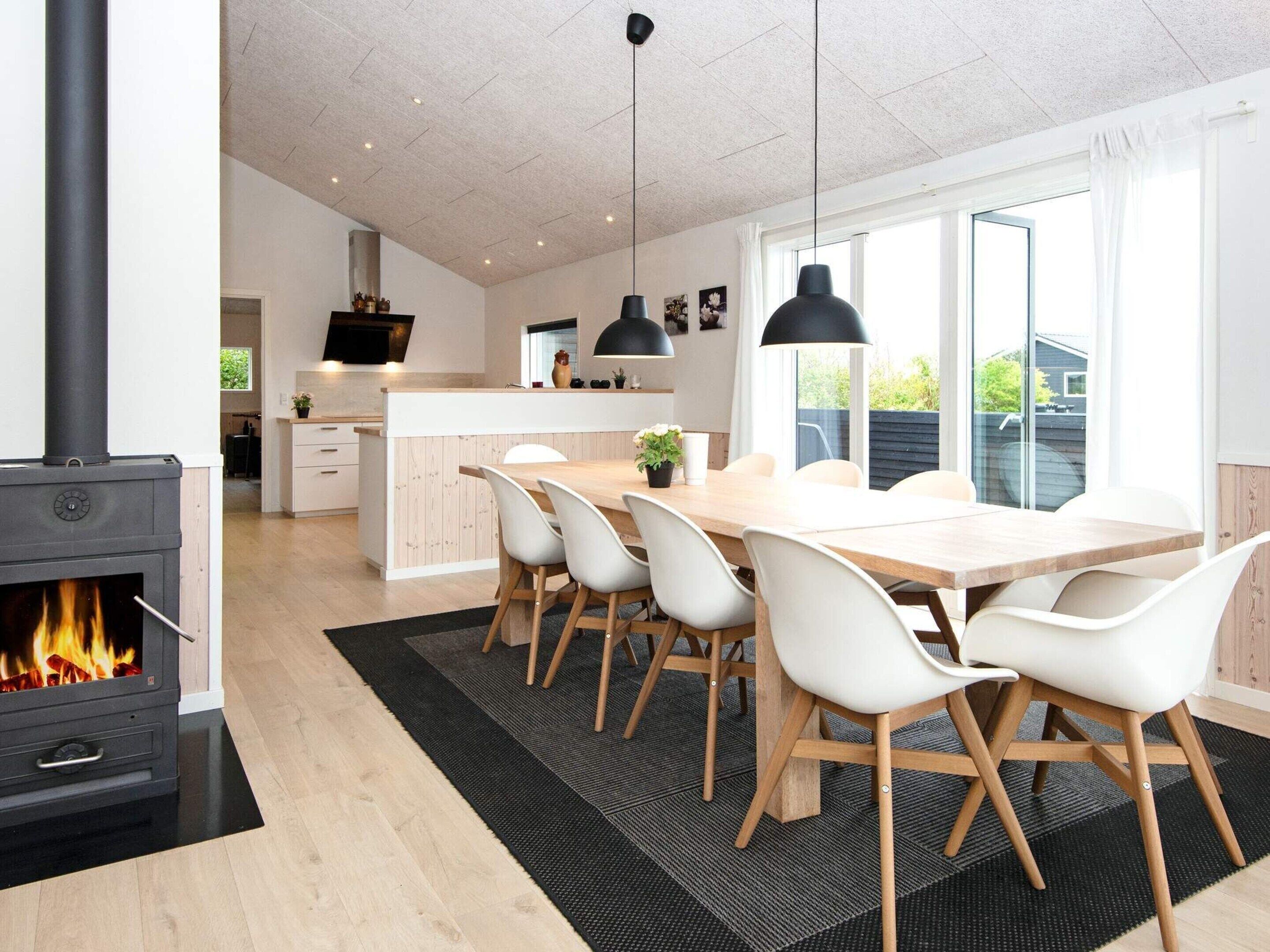 House | Dining