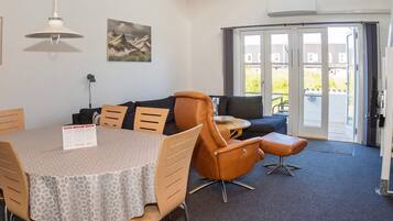 House | Dining