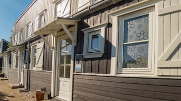 House | Exterior detail