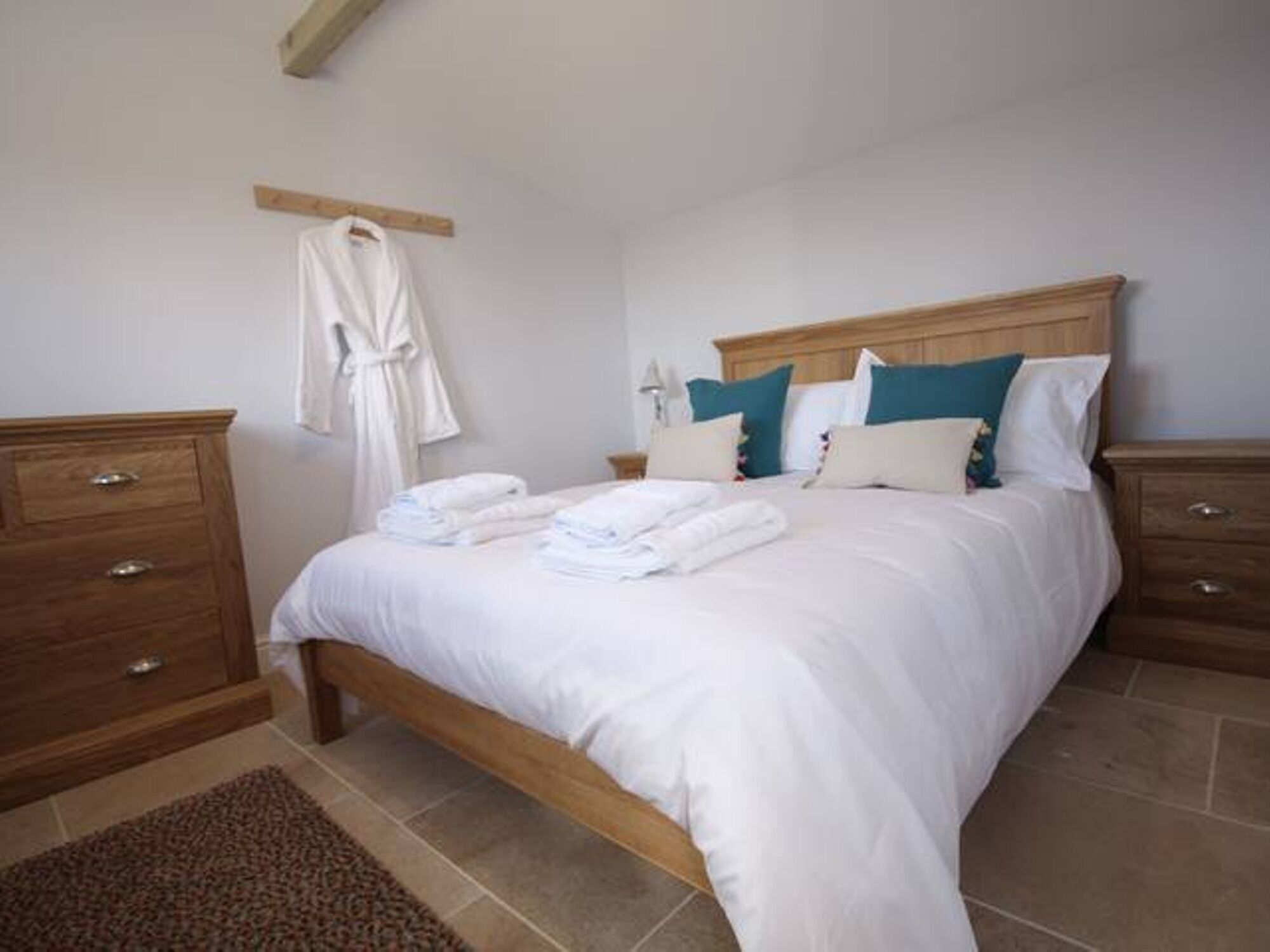 1 bedroom, iron/ironing board, WiFi (free), bed sheets