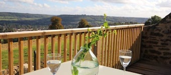 Stunning location close to city centre - Pass the Keys