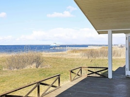 House | Terrace/patio