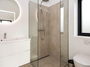 House | Bathroom