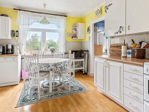 Private kitchen - 4 Star Holiday Home in Bruzaholm (Bruzaholm)